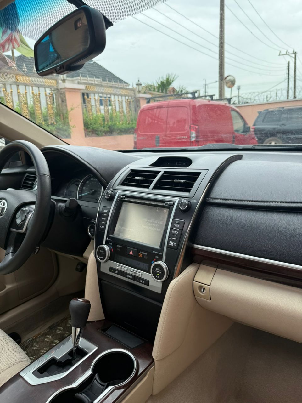 2015 Foreign Used Toyota Camry XLE. Thumbstart, Sun roof, Back ac Vents. V4 Engine.