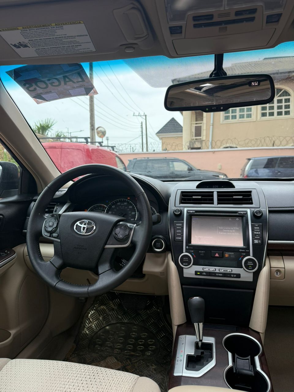 2015 Foreign Used Toyota Camry XLE. Thumbstart, Sun roof, Back ac Vents. V4 Engine.